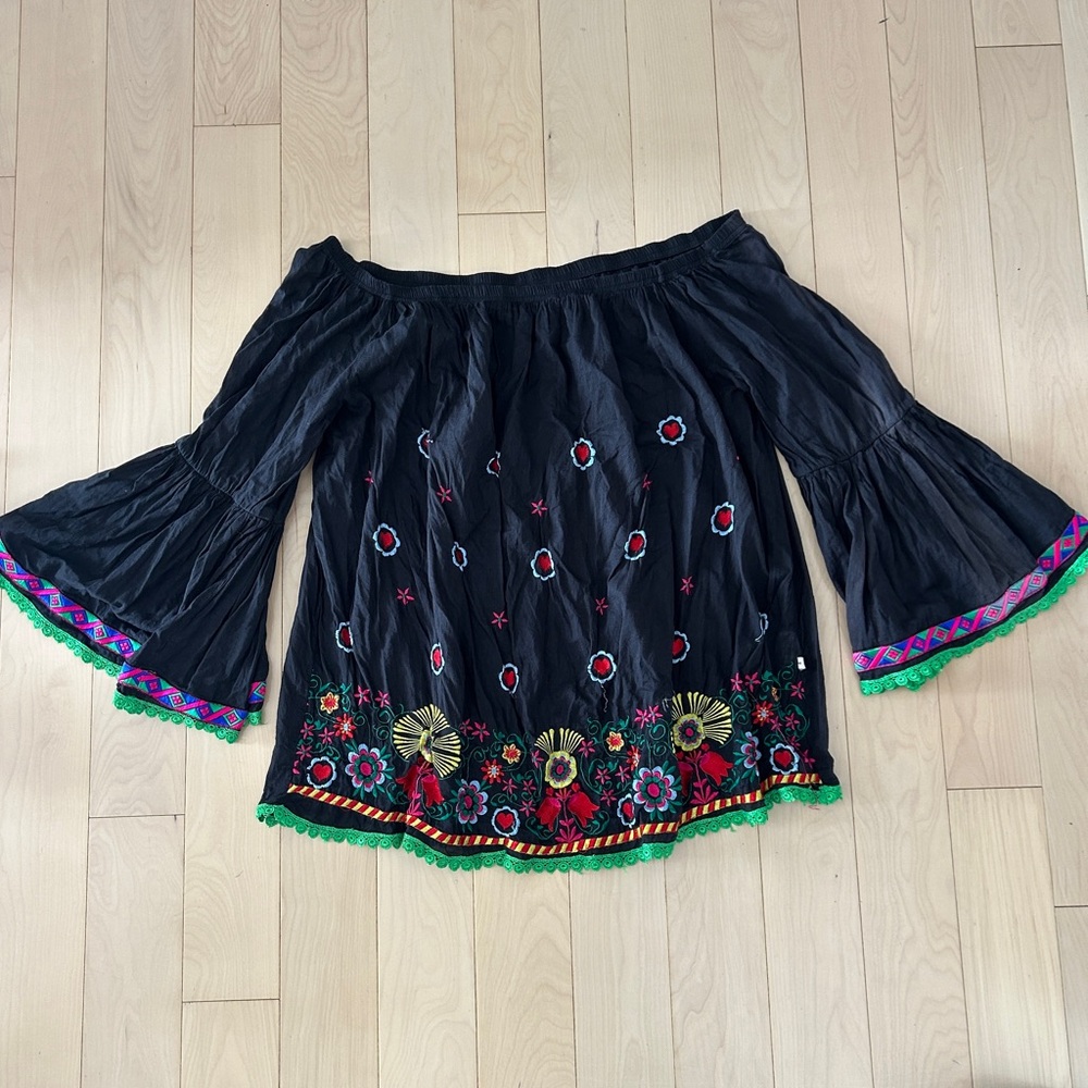 Naudic Black Off the Shoulder Embroidered Top